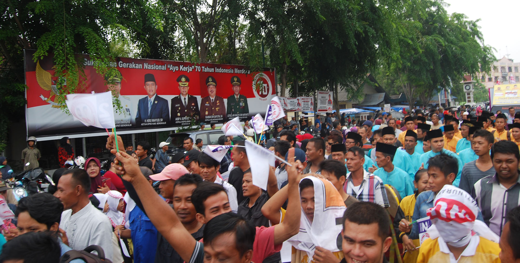 2.000 Kompang Kawal Kirab Pemilihan Bupati dan Wakil Bupati Bengkalis 2015